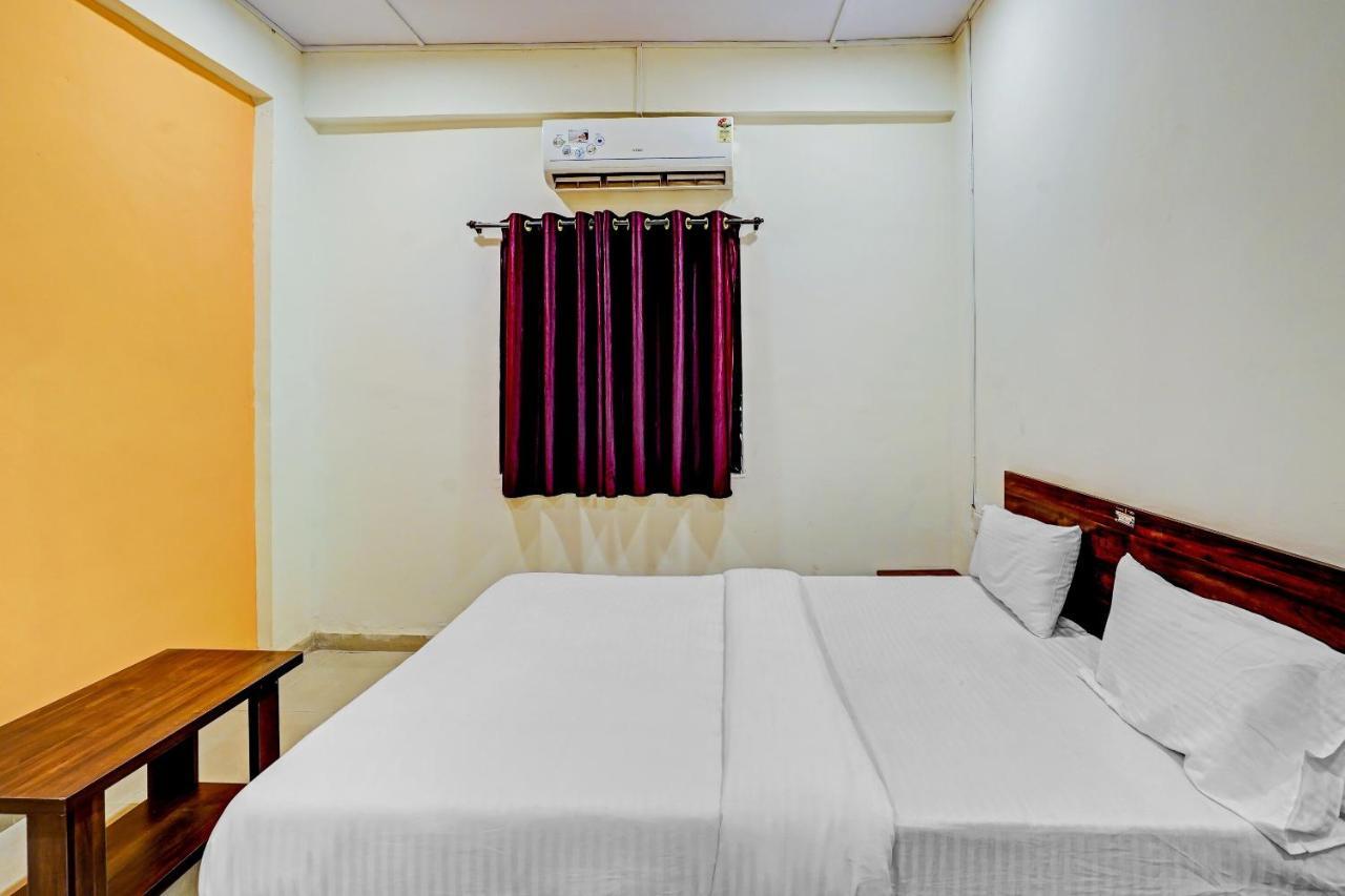 Amba Executive An Apartment Hotel Mundhwa Exterior foto